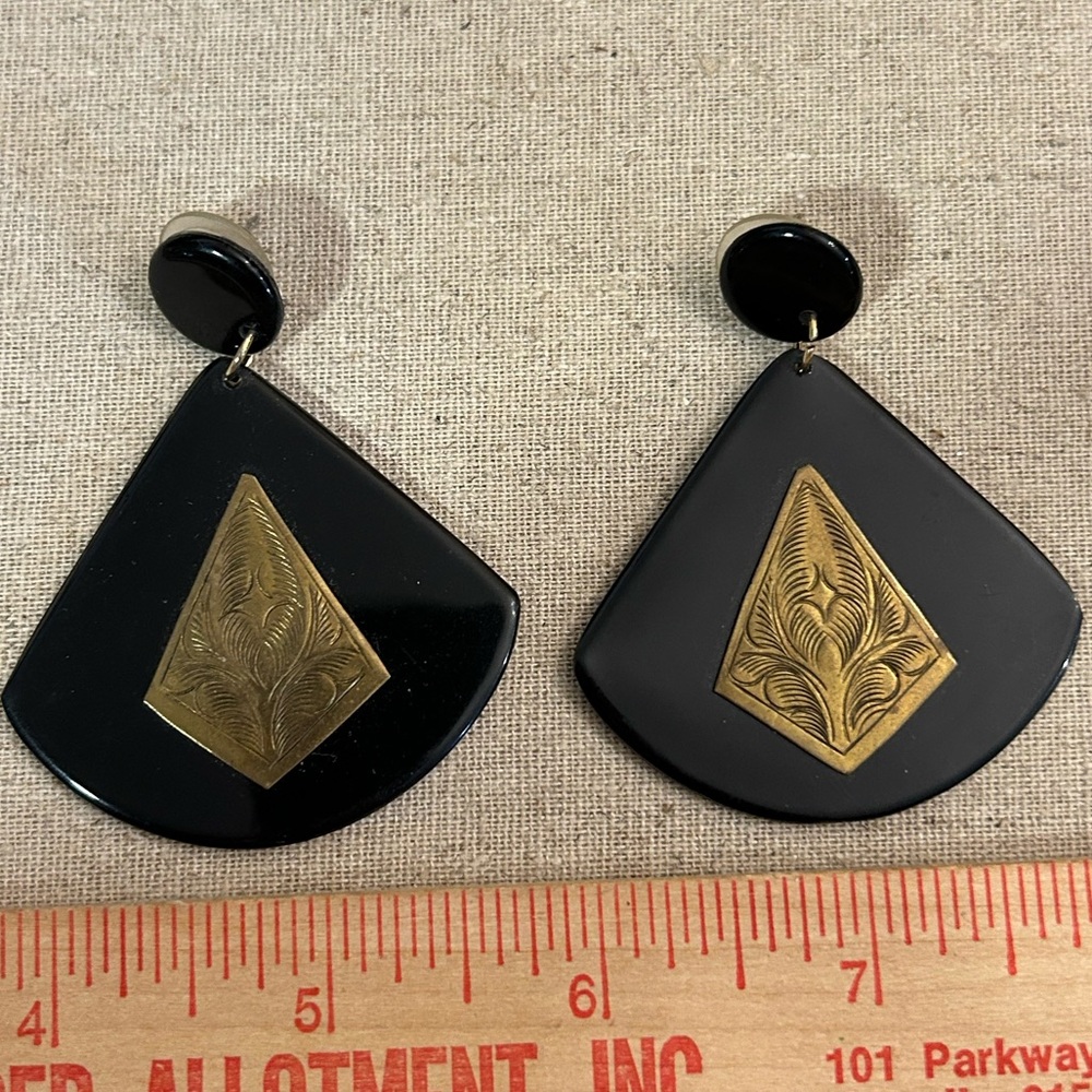 Vintage Art Deco Style Black Gold Fan-Shaped Drop Pierced Earrings